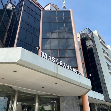 Mas Graha Hotel Пеканбару Екстериор снимка