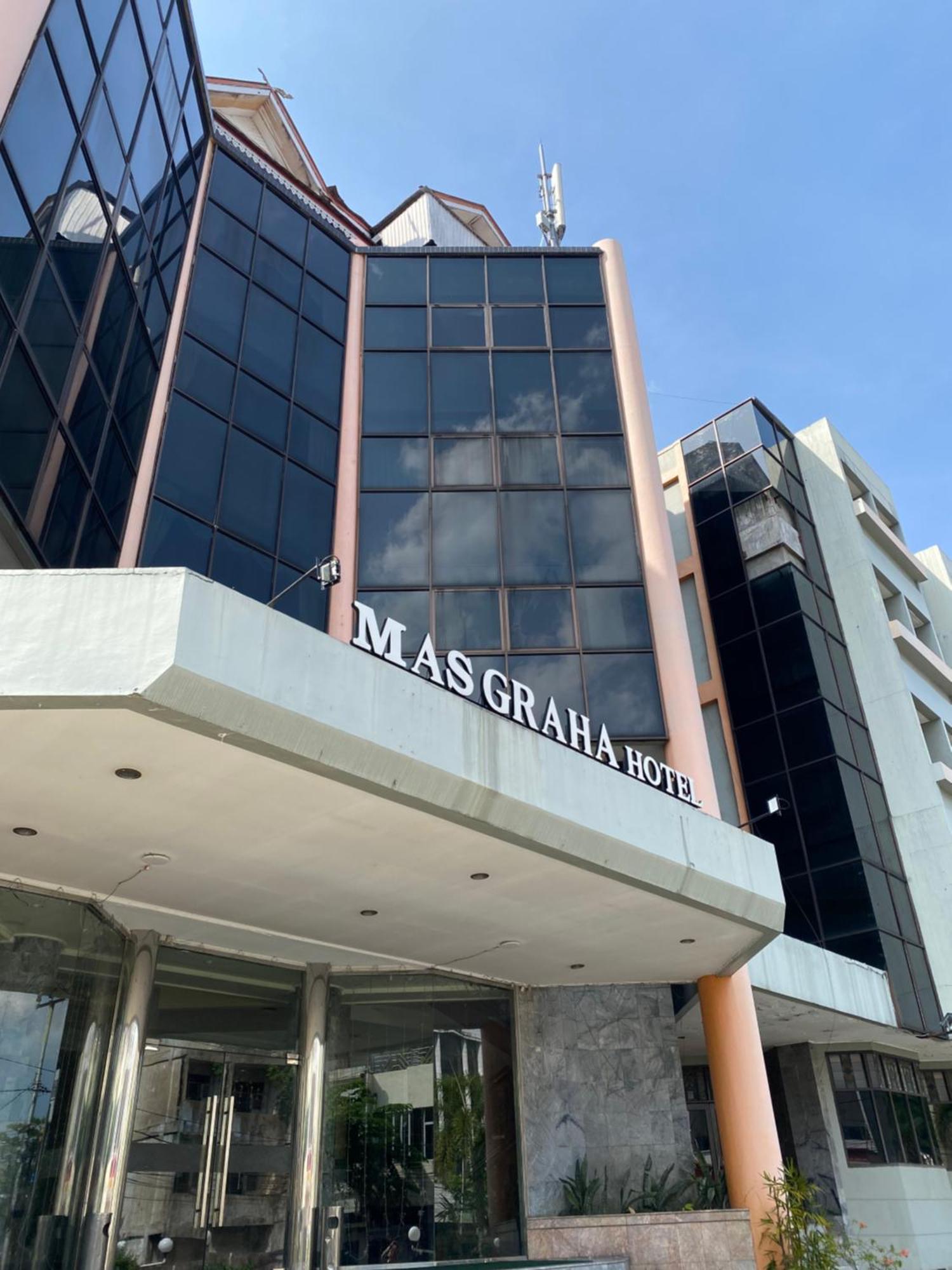 Mas Graha Hotel Пеканбару Екстериор снимка